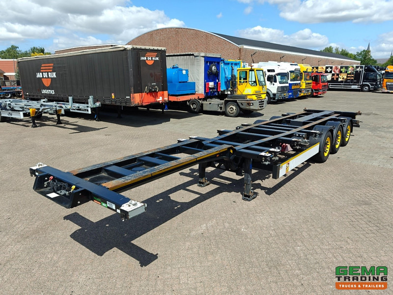 Kögel PORT 40 SIMPLEX 20 3-Assen SAF - Schijfremmen - 2x20FT/30FT/40FT - Achterschuiver - Container transporter/ Swap body semi-trailer: picture 1 Kögel PORT 40 SIMPLEX 20 3-Assen SAF - Schijfremmen - 2x20FT/30FT/40FT - Achterschuiver - Container transporter/ Swap body semi-trailer: picture 1