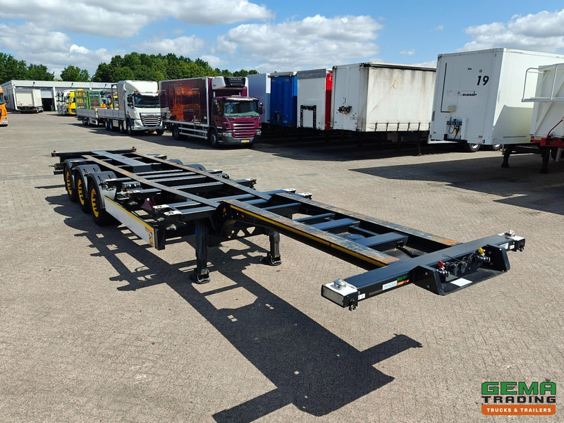 Kögel PORT 40 SIMPLEX 20 3-Assen SAF - Schijfremmen - 2x20FT/30FT/40FT - Achterschuiver - Container transporter/ Swap body semi-trailer: picture 4 Kögel PORT 40 SIMPLEX 20 3-Assen SAF - Schijfremmen - 2x20FT/30FT/40FT - Achterschuiver - Container transporter/ Swap body semi-trailer: picture 4