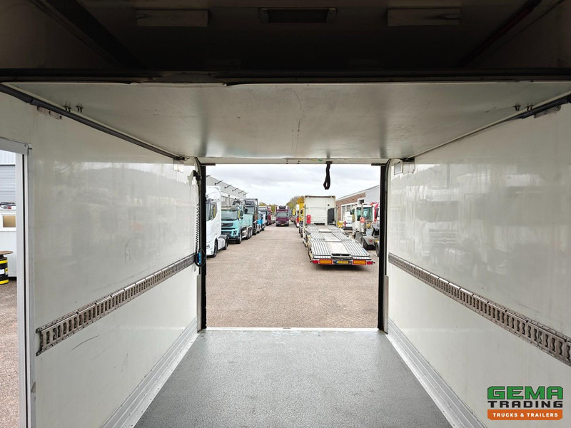 Refrigerator truck MAN TGL 12.180 4x2 Dagcabine Euro4 - Koel-Vriesbak 5.5m - Carrier Supra 850Mt - Laadklep 1500KG - 02/2026 APK: picture 12 Refrigerator truck MAN TGL 12.180 4x2 Dagcabine Euro4 - Koel-Vriesbak 5.5m - Carrier Supra 850Mt - Laadklep 1500KG - 02/2026 APK: picture 12