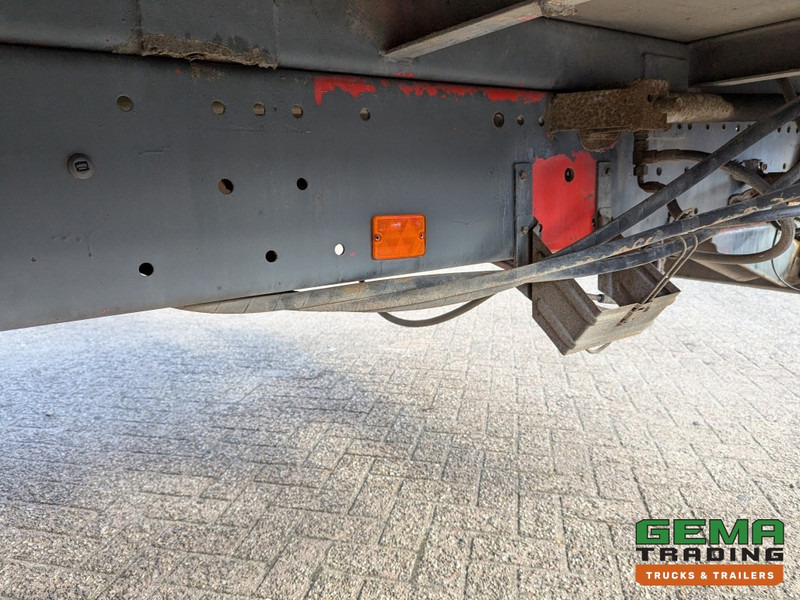Leasing of Mercedes-Benz Actros 1831 Sleepcab Euro2 MKG HLK80 3360KG - Air Suspension - Loading Ramp  (V796) Mercedes-Benz Actros 1831 Sleepcab Euro2 MKG HLK80 3360KG - Air Suspension - Loading Ramp  (V796): picture 16