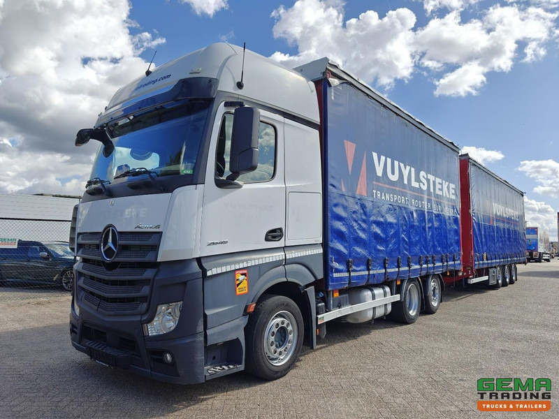 Mercedes-Benz Actros 2645 6x2 Gigaspace Euro6 + 3Axle Trailer - 115m³ VolumeCombi - Dubbele Tanks - Moffet Aansluiting - HH Vloer - SMARTTacho V2 - Box truck: picture 1 Mercedes-Benz Actros 2645 6x2 Gigaspace Euro6 + 3Axle Trailer - 115m³ VolumeCombi - Dubbele Tanks - Moffet Aansluiting - HH Vloer - SMARTTacho V2 - Box truck: picture 1