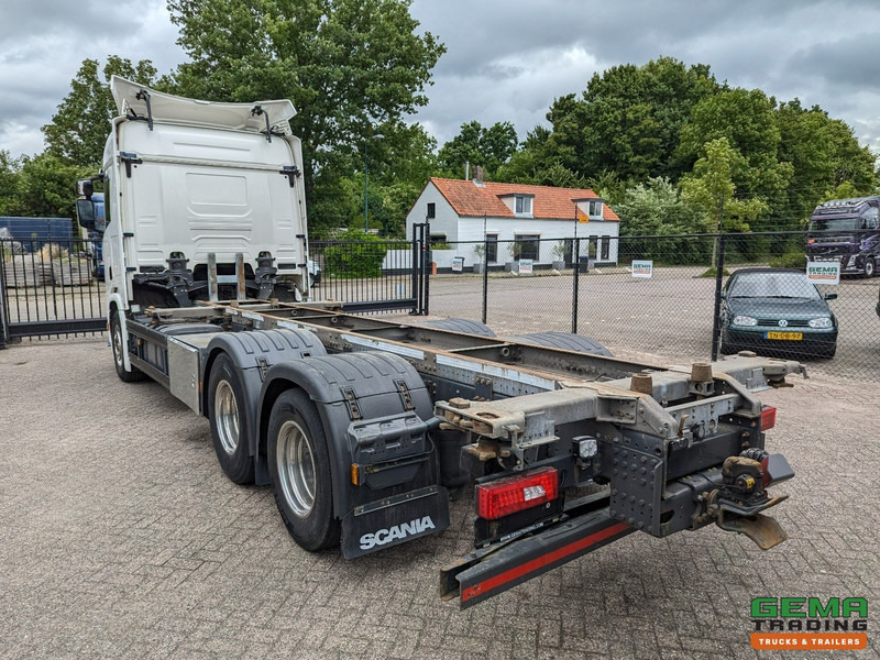 Scania R500 6x2 CR20N Euro6 - Retarder - BDF systeem - Dubbele tanks - Vangmuil - Container transporter/ Swap body truck: picture 3 Scania R500 6x2 CR20N Euro6 - Retarder - BDF systeem - Dubbele tanks - Vangmuil - Container transporter/ Swap body truck: picture 3