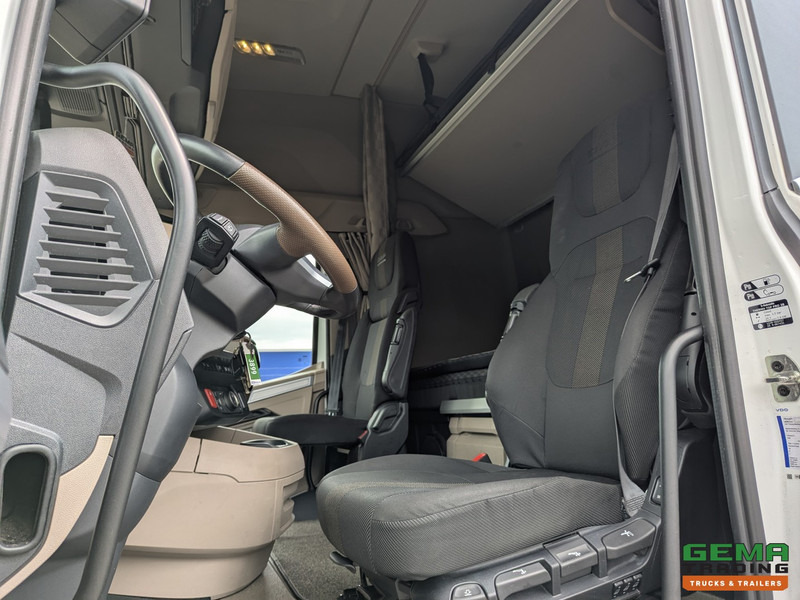 DAF XG+ 4x2 Euro6E - MEGA/Lowdeck - Retarder - Dubbele tanks - MirrorCam - 3 DVS StarRating - Tractor unit: picture 5 DAF XG+ 4x2 Euro6E - MEGA/Lowdeck - Retarder - Dubbele tanks - MirrorCam - 3 DVS StarRating - Tractor unit: picture 5