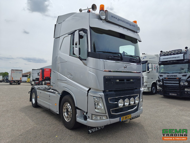 Volvo FH460 4x2 Globetrotter Euro6C - Hydrauliek - Dubbele Tanks - SMARTtachoV2 - 05/2026 APK - Tractor unit: picture 2 Volvo FH460 4x2 Globetrotter Euro6C - Hydrauliek - Dubbele Tanks - SMARTtachoV2 - 05/2026 APK - Tractor unit: picture 2