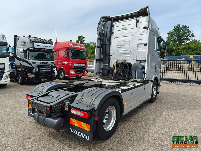 Volvo FH460 4x2 Globetrotter Euro6C - Hydrauliek - Dubbele Tanks - SMARTtachoV2 - 05/2026 APK - Tractor unit: picture 3 Volvo FH460 4x2 Globetrotter Euro6C - Hydrauliek - Dubbele Tanks - SMARTtachoV2 - 05/2026 APK - Tractor unit: picture 3
