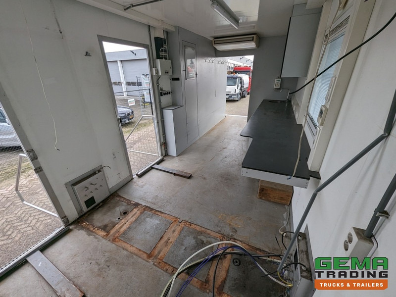 Truck DAF FA LF55.180 4x2 Daycab 15T Euro4 Mobile Office / Camper / Workshop - Manual - Airco - Dhollandia Laadklep 1500KG - 150.000KM (V690): picture 7