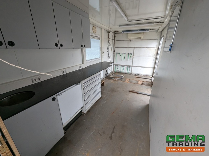 Truck DAF FA LF55.180 4x2 Daycab 15T Euro4 Mobile Office / Camper / Workshop - Manual - Airco - Dhollandia Laadklep 1500KG - 150.000KM (V690): picture 6