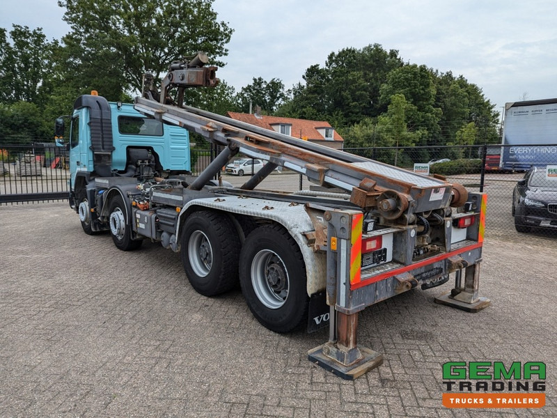 Volvo FMX410 8x4 /4 Daycab Euro5 - Haakarm 25T - CementSilo - RadioGrafisch - Hydr. Steunpoten - NaafReductie - Hook lift truck: picture 4 Volvo FMX410 8x4 /4 Daycab Euro5 - Haakarm 25T - CementSilo - RadioGrafisch - Hydr. Steunpoten - NaafReductie - Hook lift truck: picture 4