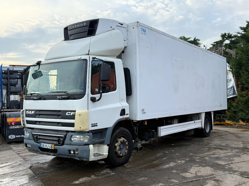 DAF CF 75.310 4X2 Carier Frigo Spring/Air EURO5 - Refrigerator truck: picture 2 DAF CF 75.310 4X2 Carier Frigo Spring/Air EURO5 - Refrigerator truck: picture 2