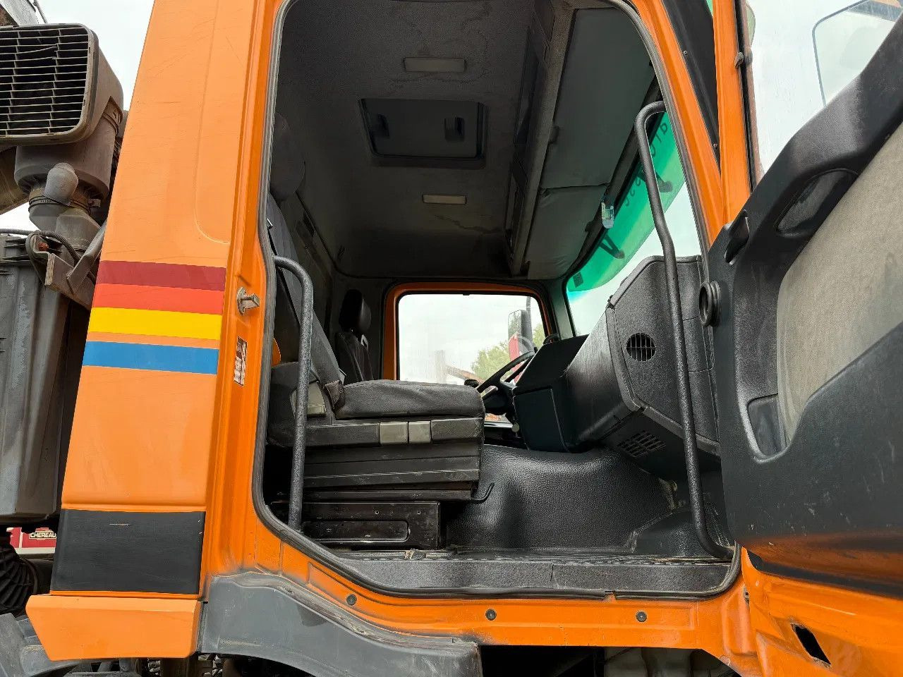 Tipper Mercedes-Benz Actros 4140 V6 8X4 Tipper Spring/Spring Manual G: picture 11