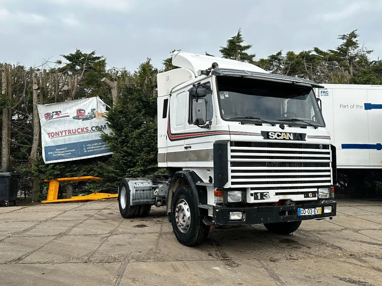 Scania R113-360 4X2 Tractor-unit Spring/Air Manual Gear - Tractor unit: picture 1 Scania R113-360 4X2 Tractor-unit Spring/Air Manual Gear - Tractor unit: picture 1