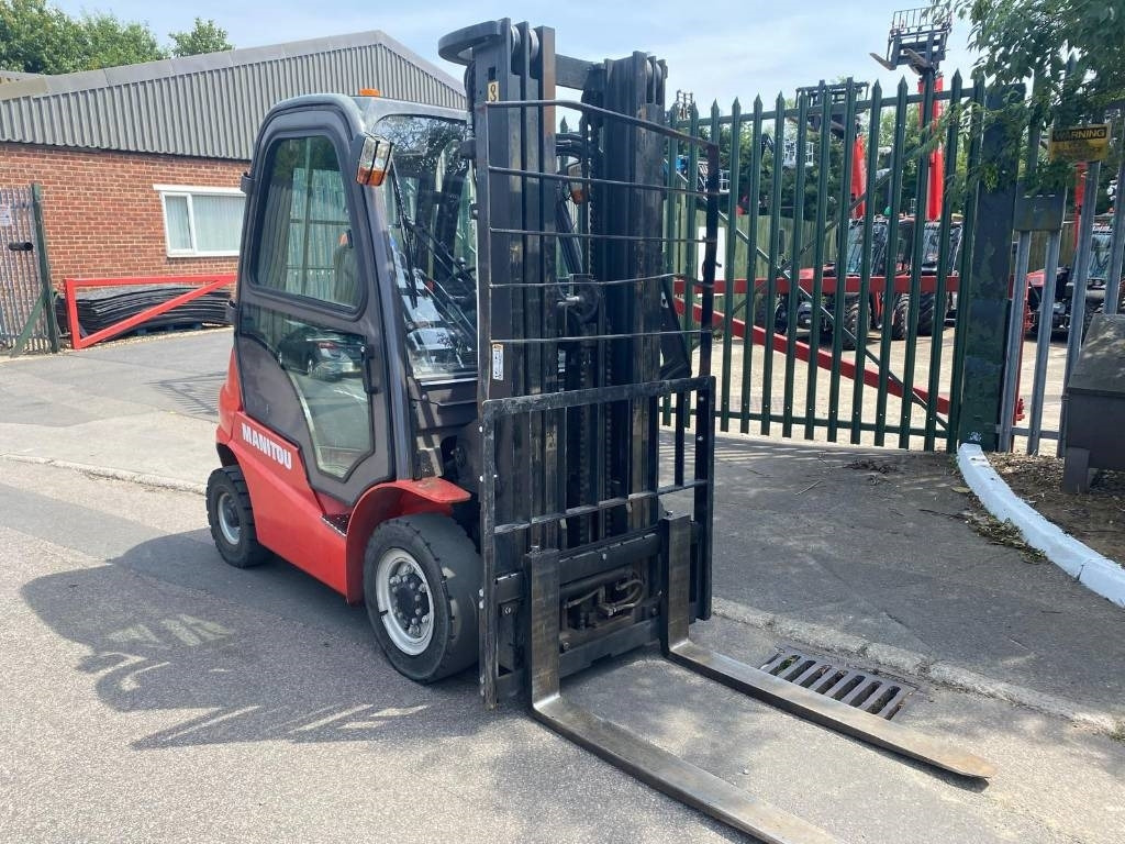 Manitou Mi25D - Diesel forklift: picture 2 Manitou Mi25D - Diesel forklift: picture 2