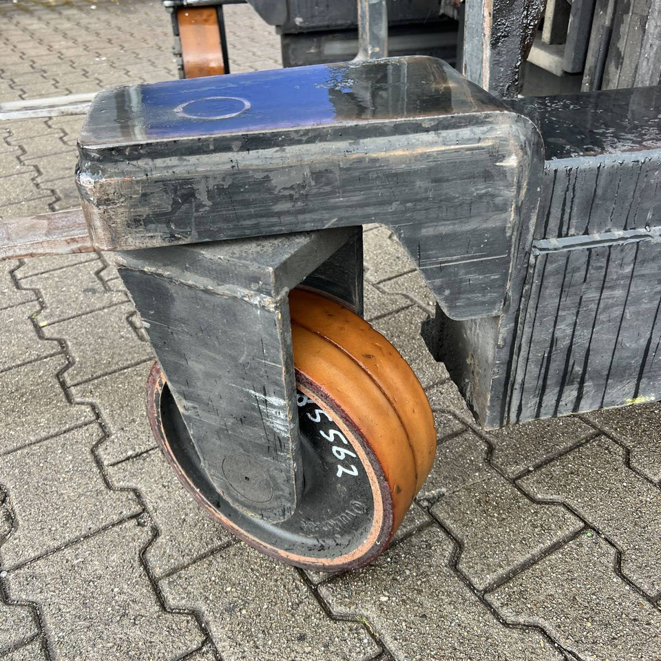 Leasing of  BT FR2.7 BT FR2.7: picture 16