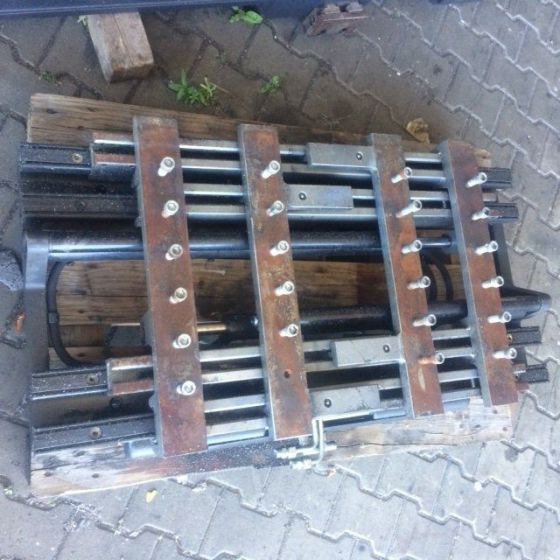 Double Pallet Handler with separate side shift - Forks for Material handling equipment: picture 2 Double Pallet Handler with separate side shift - Forks for Material handling equipment: picture 2