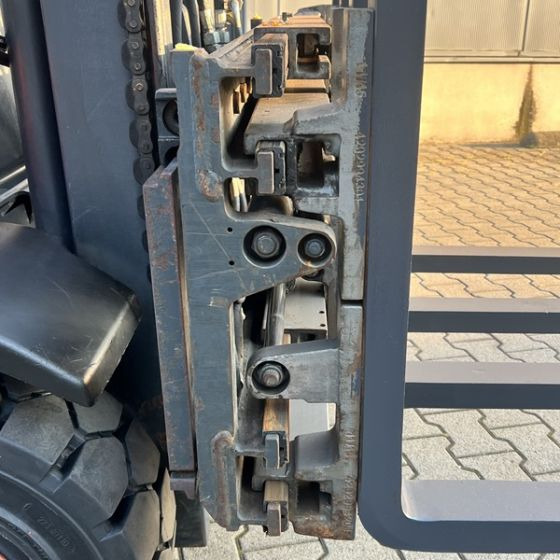 Kaup Double pallethandler with sideshift - Forks for Material handling equipment: picture 3 Kaup Double pallethandler with sideshift - Forks for Material handling equipment: picture 3