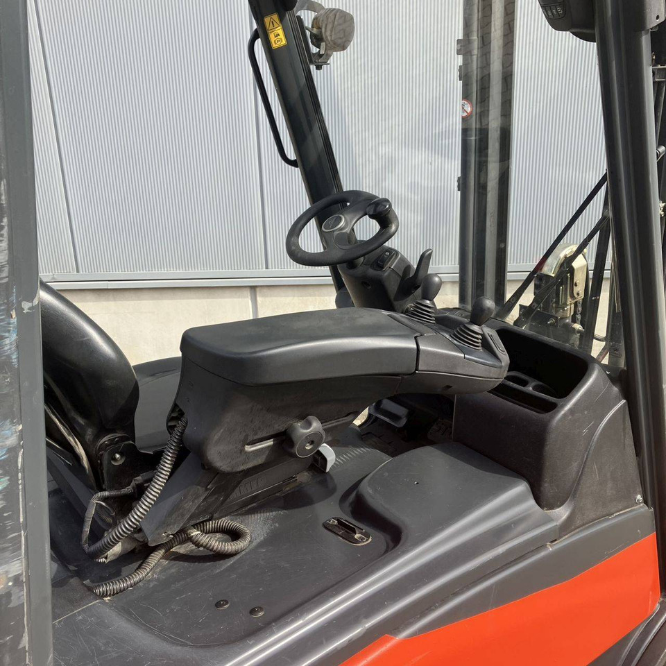 Linde E16PH-02 (386) EVO - Electric forklift: picture 3 Linde E16PH-02 (386) EVO - Electric forklift: picture 3