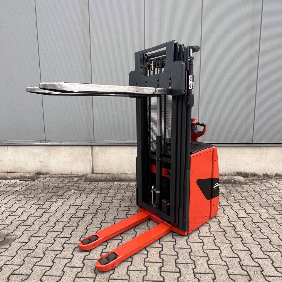 Linde L14 (1173) - Stacker: picture 5 Linde L14 (1173) - Stacker: picture 5