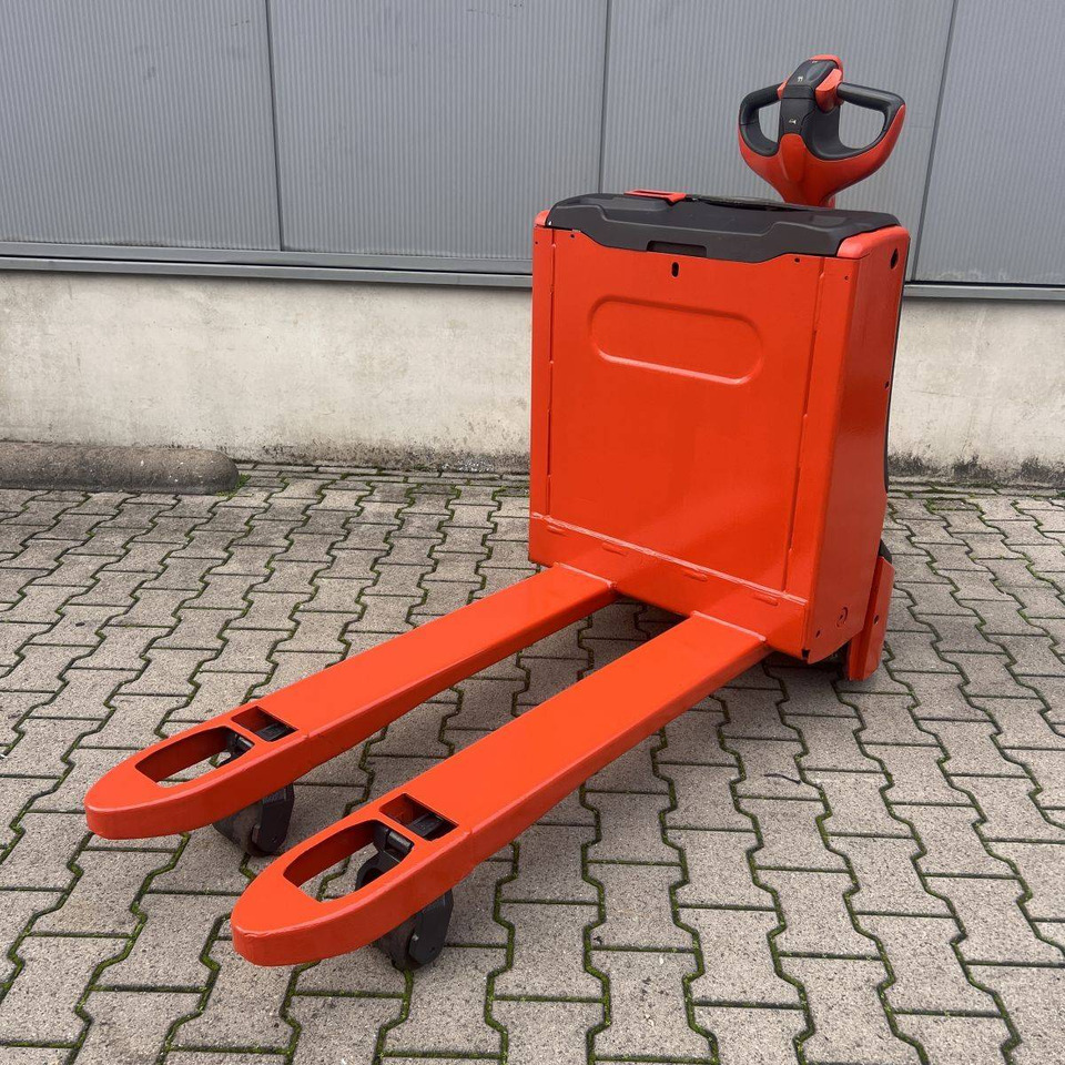 Linde T16 (1152) - Pallet truck: picture 3 Linde T16 (1152) - Pallet truck: picture 3