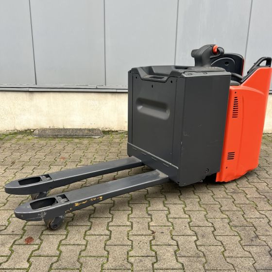 Pallet truck Linde T20SP (131): picture 9
