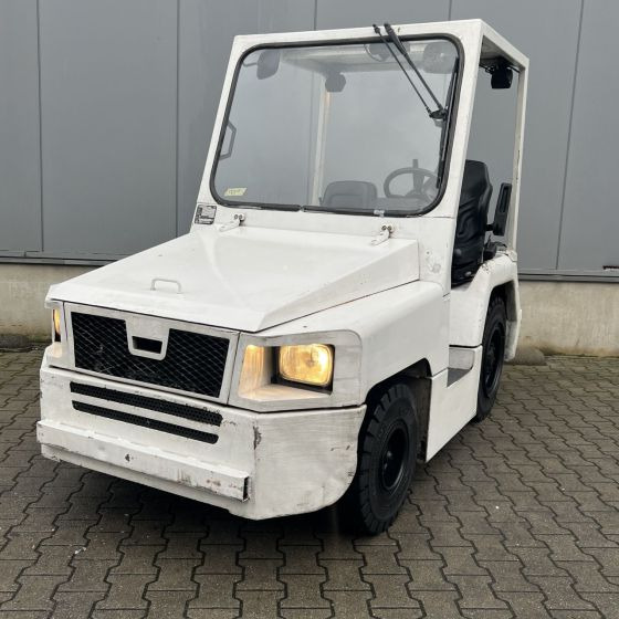Nissan FV02A25U - Tow tractor: picture 1 Nissan FV02A25U - Tow tractor: picture 1