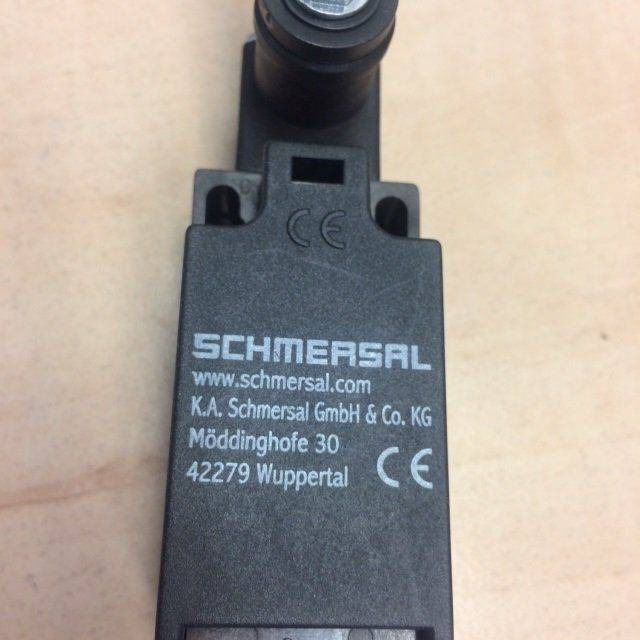 Position switch for Linde series 113/114/115/117 - Steering column switch for Material handling equipment: picture 3 Position switch for Linde series 113/114/115/117 - Steering column switch for Material handling equipment: picture 3