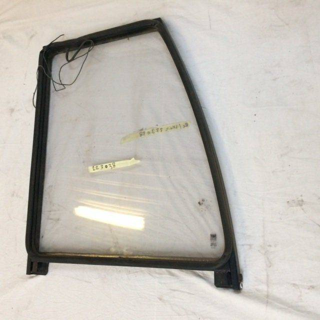 Side window left for Linde Series 115 - Window and parts for Material handling equipment: picture 2 Side window left for Linde Series 115 - Window and parts for Material handling equipment: picture 2