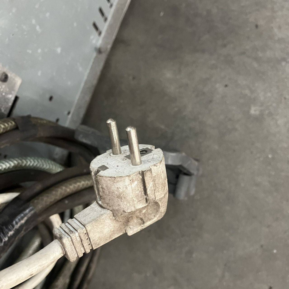Hawker E24V-70A tronic E puls+EU - Spare parts for Material handling equipment: picture 4 Hawker E24V-70A tronic E puls+EU - Spare parts for Material handling equipment: picture 4