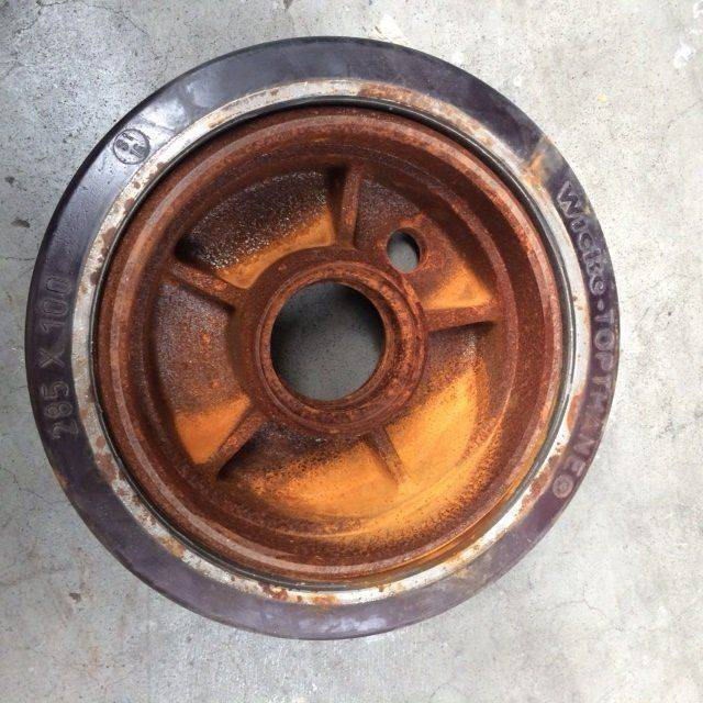 Wheel solid assy for Linde - Steering for Material handling equipment: picture 3 Wheel solid assy for Linde - Steering for Material handling equipment: picture 3