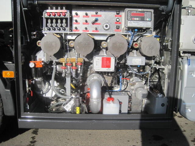 Tank truck VOLVO FM: picture 13