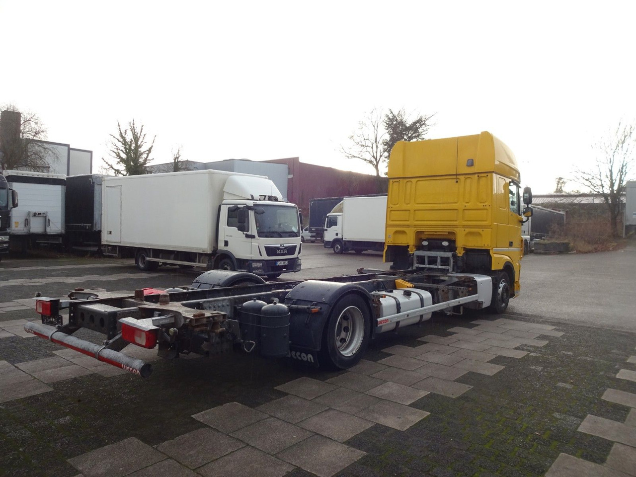 Container transporter/ Swap body truck DAF XF 480, Jumbo BDF, SSC, Standklima, Intarder: picture 7