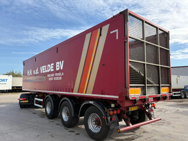 Carnehl 60m3 10 tons assen Bietenrek&Klep/deuren Stuuras Liftas Nieuwe APK! - Tipper semi-trailer: picture 4 Carnehl 60m3 10 tons assen Bietenrek&Klep/deuren Stuuras Liftas Nieuwe APK! - Tipper semi-trailer: picture 4