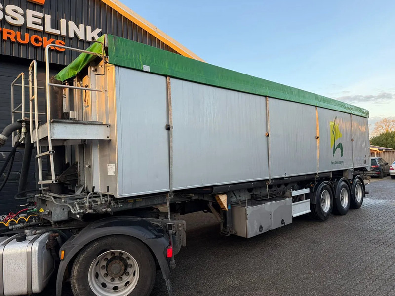 Fliegl 55m3 Blaaskipper/Schleuse Liftas 2 tussenschotten - Tipper semi-trailer: picture 1 Fliegl 55m3 Blaaskipper/Schleuse Liftas 2 tussenschotten - Tipper semi-trailer: picture 1