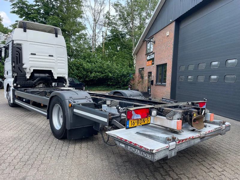MAN TGX 18.400 XLX AHK LBW Standairco NL Truck - Container transporter/ Swap body truck: picture 3 MAN TGX 18.400 XLX AHK LBW Standairco NL Truck - Container transporter/ Swap body truck: picture 3