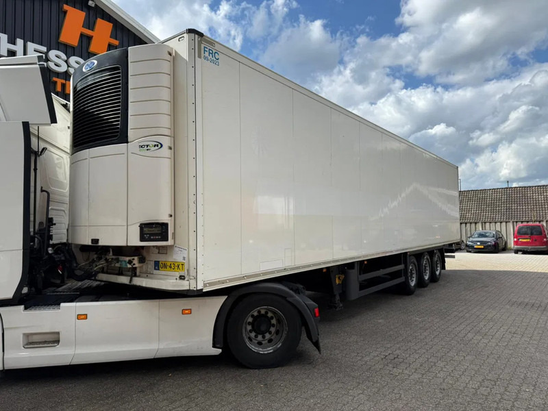 Schmitz Cargobull SKO 24 5x Meatrails Rohrbahnen Fleisch Carrier Vector 1950MT - Isothermal semi-trailer: picture 1 Schmitz Cargobull SKO 24 5x Meatrails Rohrbahnen Fleisch Carrier Vector 1950MT - Isothermal semi-trailer: picture 1