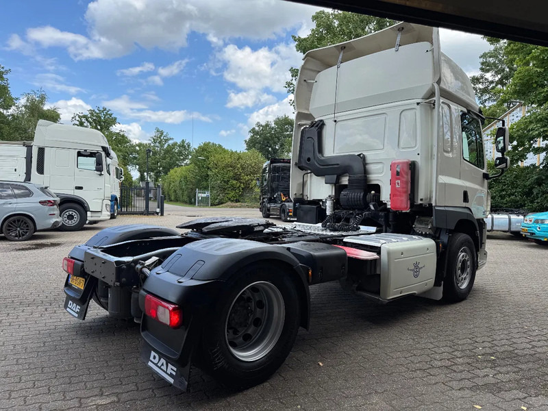 DAF CF 370 4X2 Space Cab Side ACC APK 10/2025 NL Truck - Tractor unit: picture 4 DAF CF 370 4X2 Space Cab Side ACC APK 10/2025 NL Truck - Tractor unit: picture 4