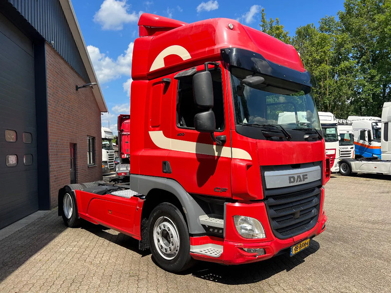 DAF CF 400 4X2 FT Space Cab Side skirts - Tractor unit: picture 2 DAF CF 400 4X2 FT Space Cab Side skirts - Tractor unit: picture 2