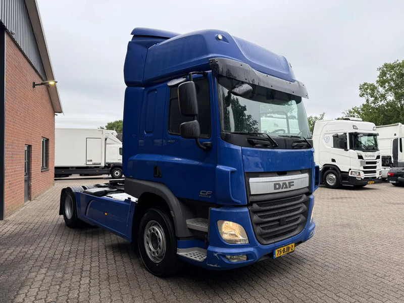 DAF CF 400 Space Cab side ACC 4x2 615.010KM NL-Truck - Tractor unit: picture 2 DAF CF 400 Space Cab side ACC 4x2 615.010KM NL-Truck - Tractor unit: picture 2