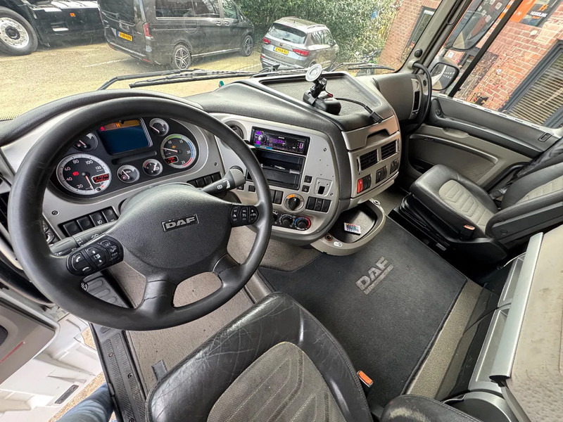 DAF XF 105.460 SSC Super Space 2x brandstof tank Retarder Xenon NL Truck - Tractor unit: picture 5 DAF XF 105.460 SSC Super Space 2x brandstof tank Retarder Xenon NL Truck - Tractor unit: picture 5
