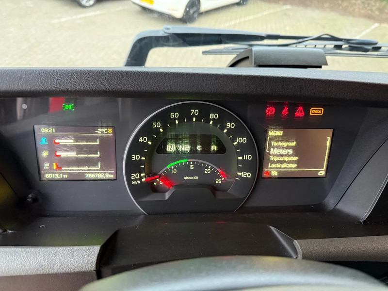 Volvo FH 460 LNG Globetrotter Hydraulic Leer NL Truck APK/TUV 11-2026 - Tractor unit: picture 5 Volvo FH 460 LNG Globetrotter Hydraulic Leer NL Truck APK/TUV 11-2026 - Tractor unit: picture 5