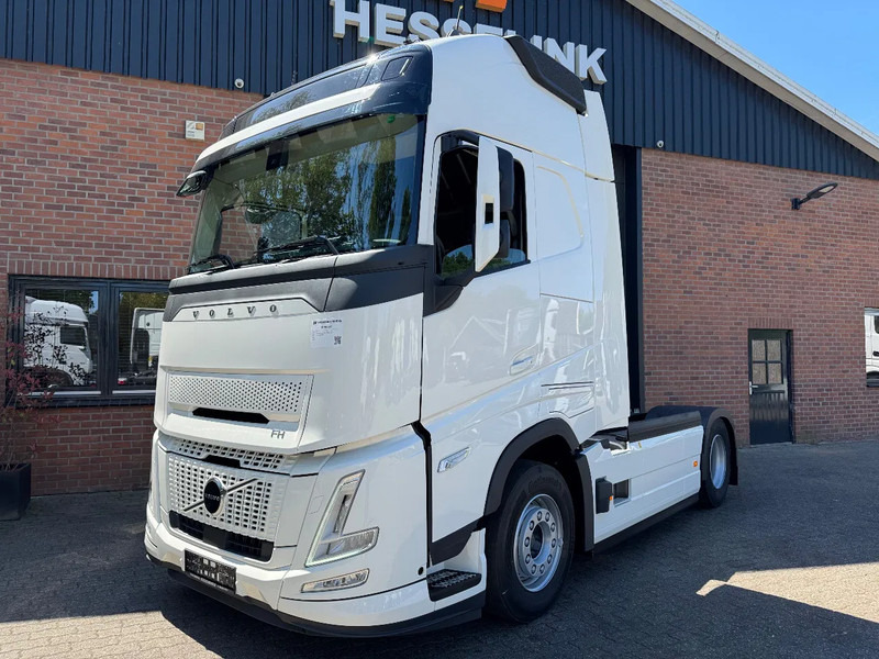 Volvo FH 500 AERO NEW! 9 Ton Vooras I-SAVE Globetrotter XL, PTO, ACC, Standairco, 2 tanks, LED - Tractor unit: picture 1 Volvo FH 500 AERO NEW! 9 Ton Vooras I-SAVE Globetrotter XL, PTO, ACC, Standairco, 2 tanks, LED - Tractor unit: picture 1