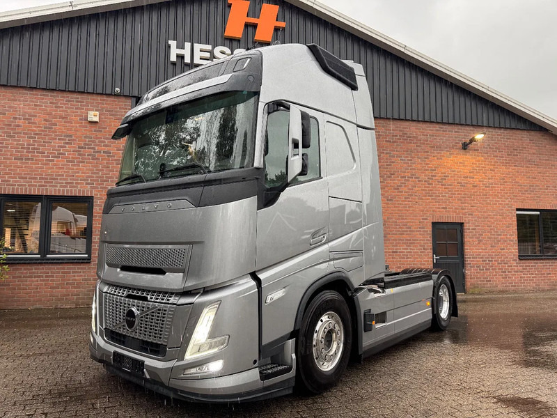 Volvo FH 500 AERO NEW! 9 Ton Vooras PTO Prep Full air Globetrotter XL Retarder - Tractor unit: picture 1 Volvo FH 500 AERO NEW! 9 Ton Vooras PTO Prep Full air Globetrotter XL Retarder - Tractor unit: picture 1