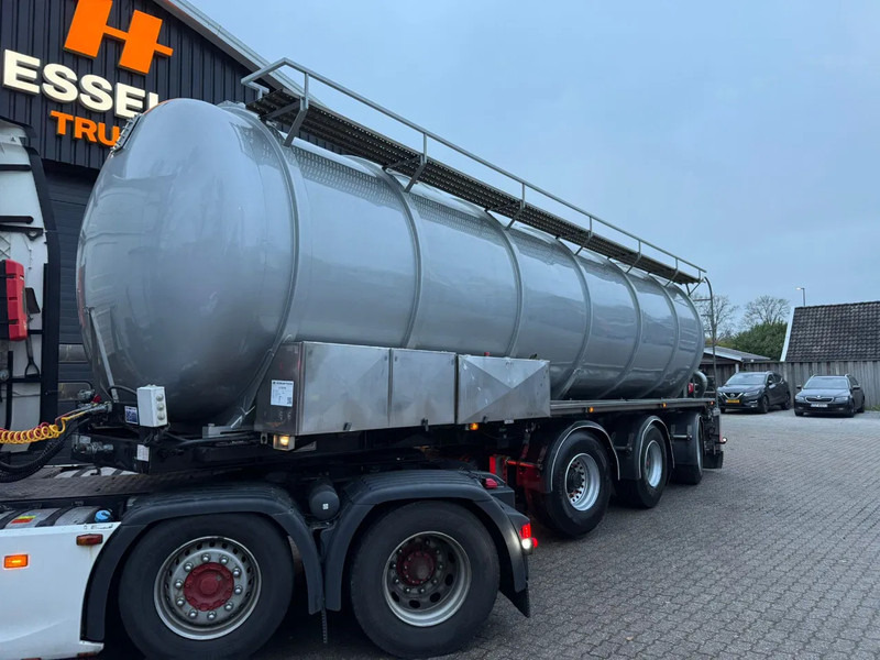 Vogelzang 36.5m3 RVS Mestoplegger Geijkte weging Bemonstering 2x Stuuras - Tank semi-trailer: picture 1 Vogelzang 36.5m3 RVS Mestoplegger Geijkte weging Bemonstering 2x Stuuras - Tank semi-trailer: picture 1