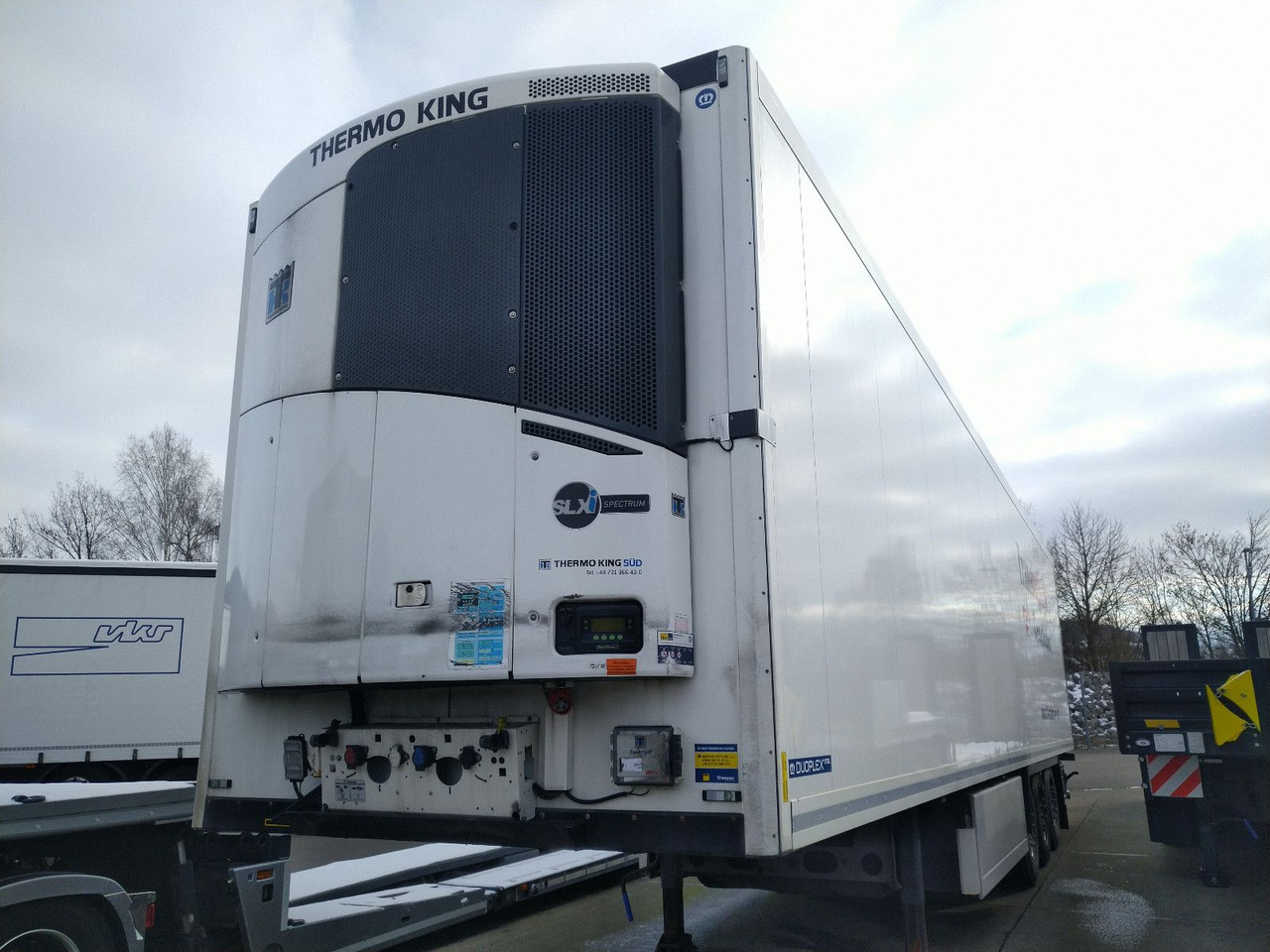 Krone SDR27eL4-MT Blumen BiTemp TK SLXi Double Rolltor - Closed box semi-trailer: picture 4 Krone SDR27eL4-MT Blumen BiTemp TK SLXi Double Rolltor - Closed box semi-trailer: picture 4