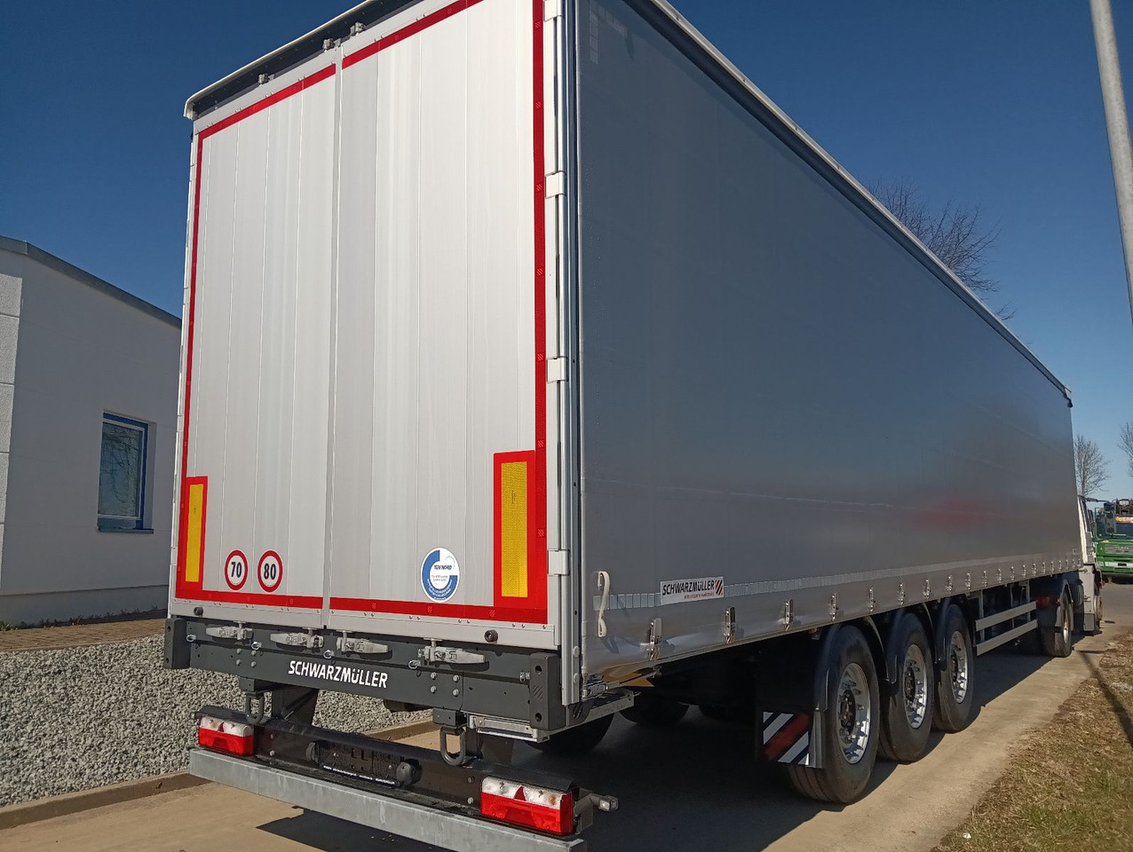 Schwarzmüller PowerLine LIFT/LENKACHSE HUBDACH 5880kg NEU - Curtainsider semi-trailer: picture 5 Schwarzmüller PowerLine LIFT/LENKACHSE HUBDACH 5880kg NEU - Curtainsider semi-trailer: picture 5