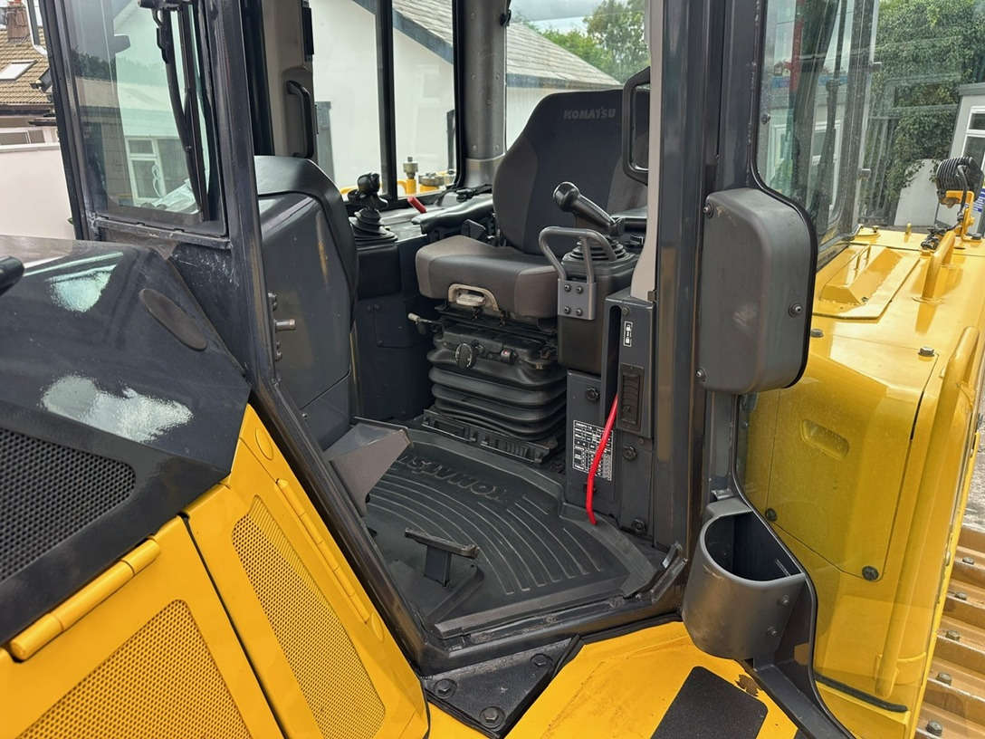 Bulldozer KOMATSU D85PX-18  -   Excellent Condition: picture 8