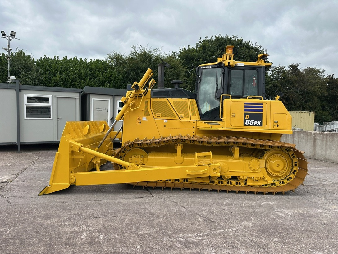 Bulldozer KOMATSU D85PX-18  -   Excellent Condition: picture 11