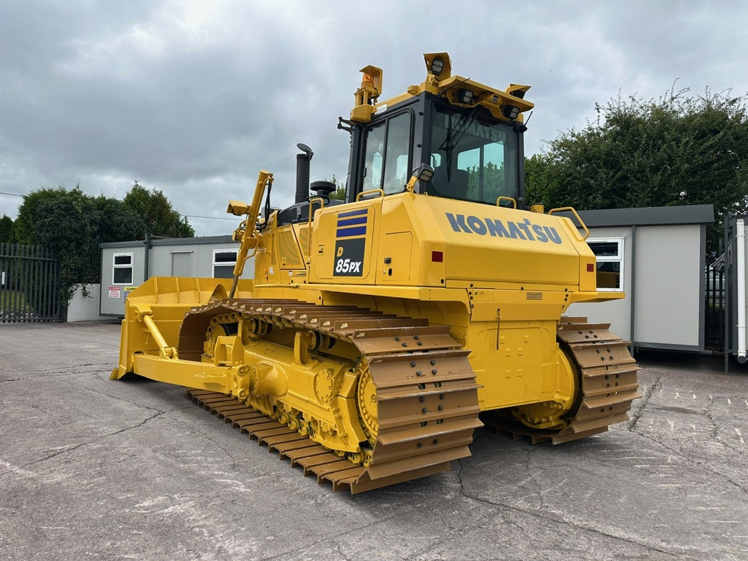 Bulldozer KOMATSU D85PX-18  -   Excellent Condition: picture 12