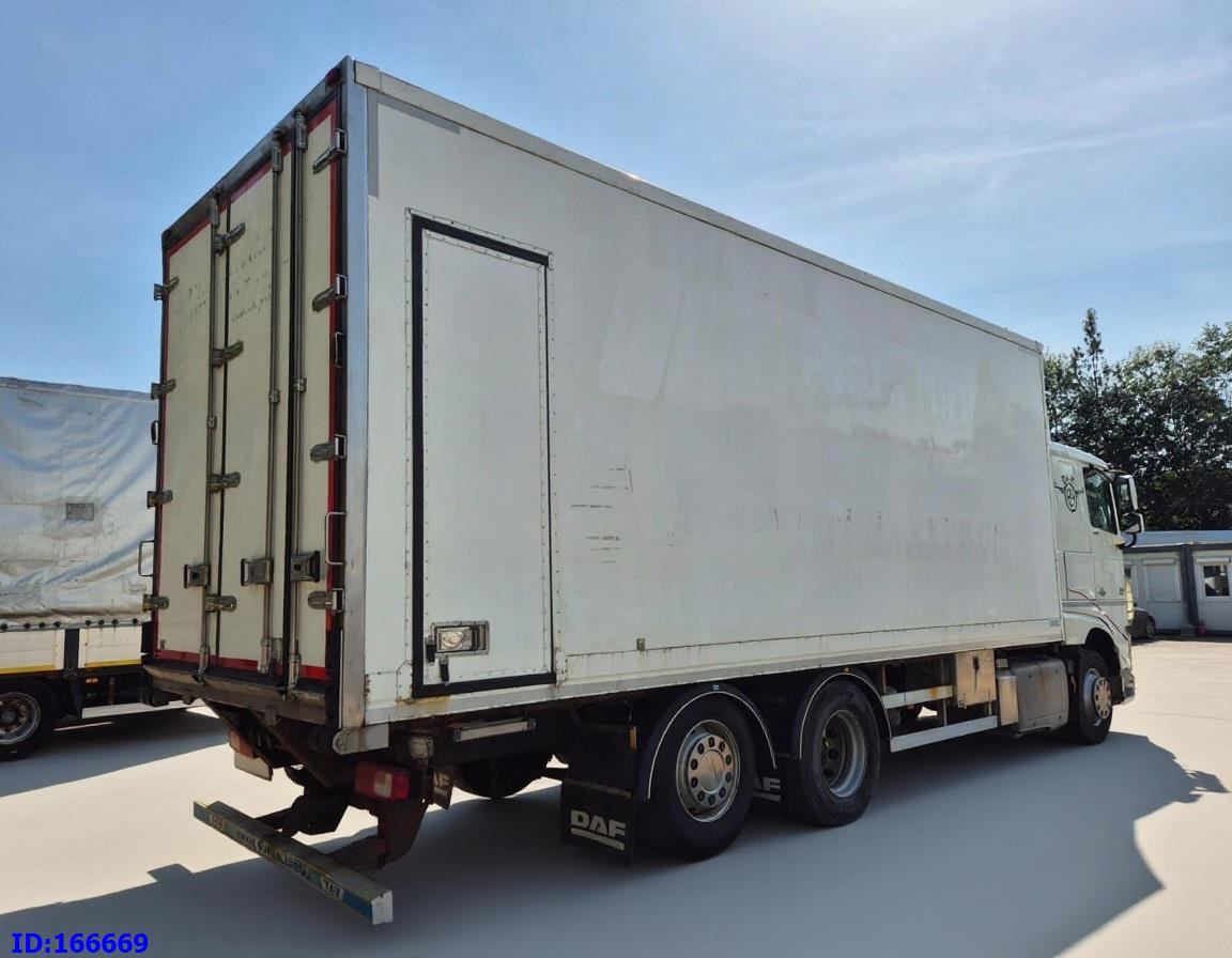 DAF XF 106.460 FAR 6X2 Euro6 - Refrigerator truck: picture 5 DAF XF 106.460 FAR 6X2 Euro6 - Refrigerator truck: picture 5
