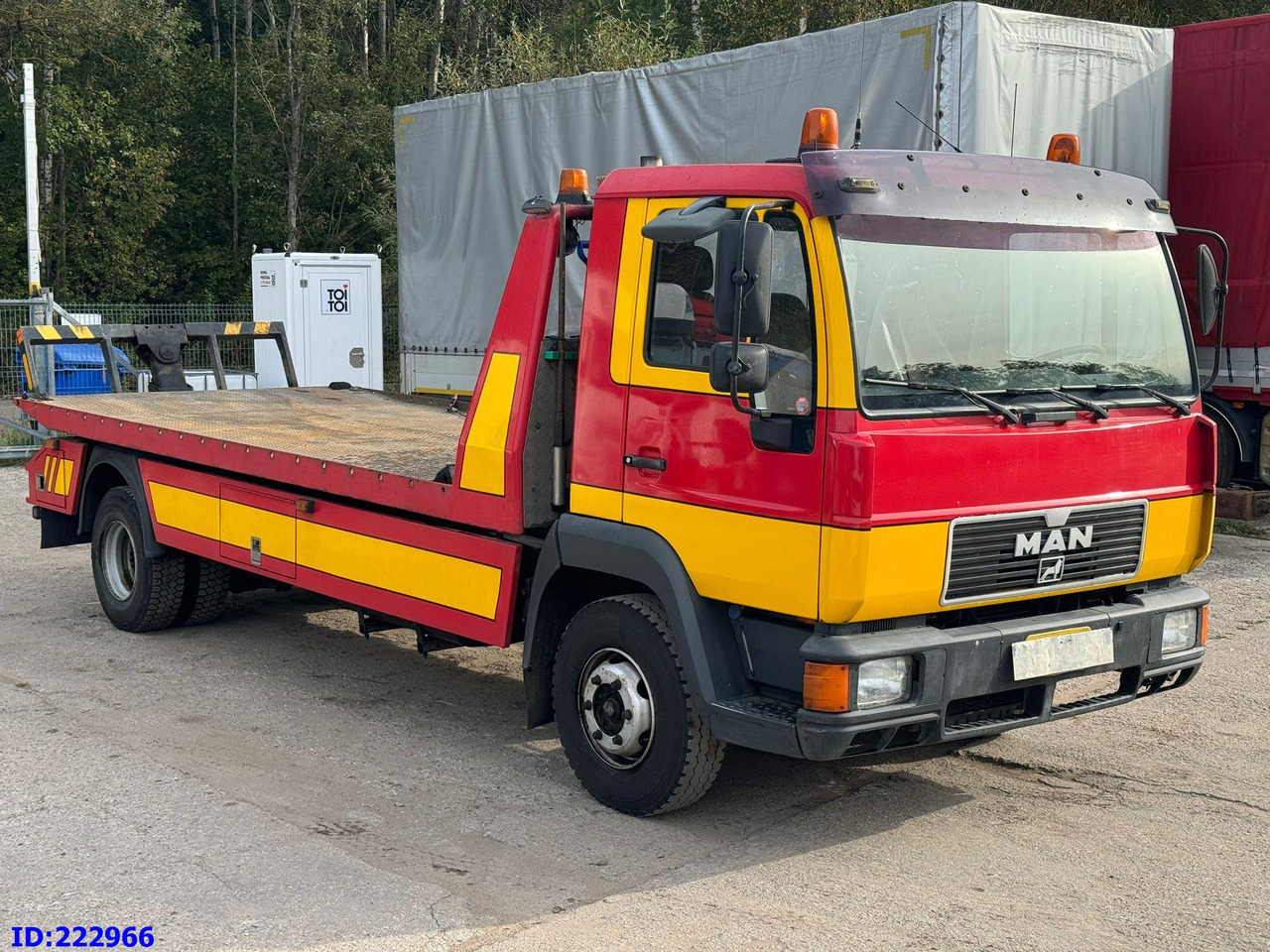 MAN 12.224 - Tow truck: picture 2 MAN 12.224 - Tow truck: picture 2