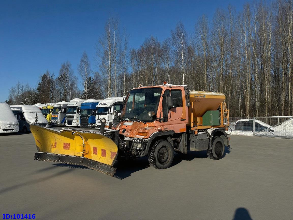 MERCEDES-BENZ Unimog U300 4X4 - Snow removal vehicle: picture 1 MERCEDES-BENZ Unimog U300 4X4 - Snow removal vehicle: picture 1